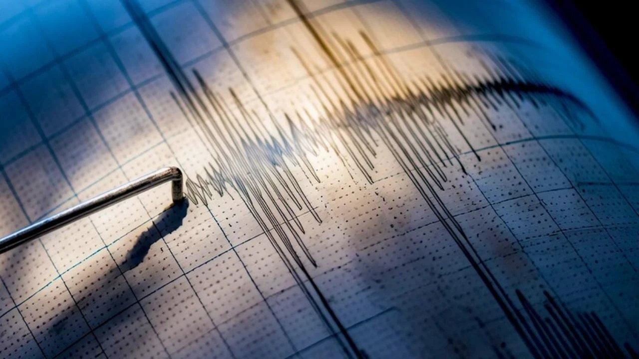 Çin'in kuzeybatısında 6,3 büyüklüğünde deprem meydana geldi