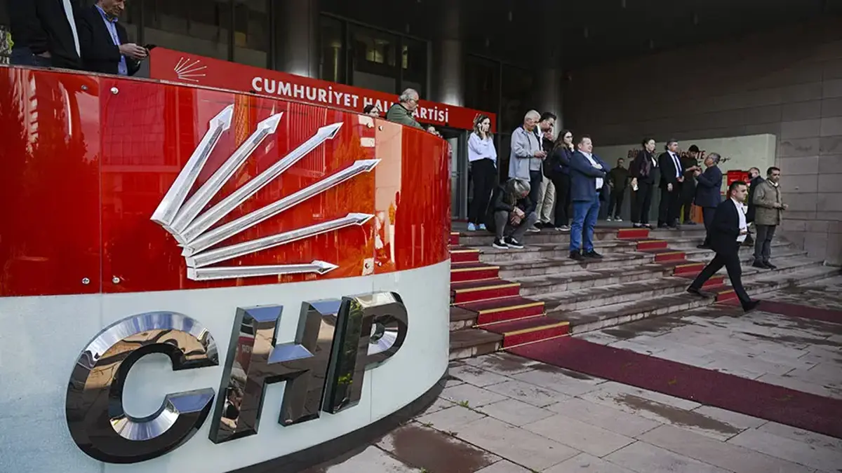 CHP'ye "usulsüzük" davasında ara karar
