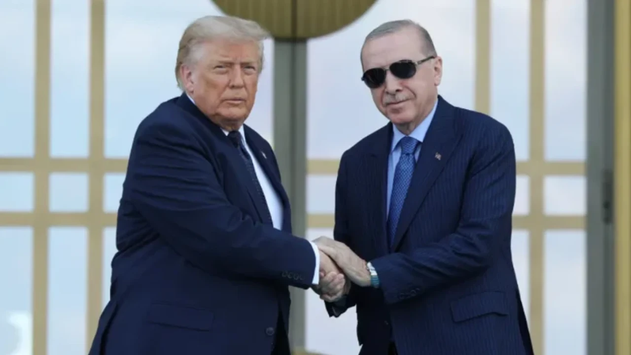 Trump'tan Beştepe'de kritik mesajlar: İran ile ateşkes bitti, Erdoğan'ı seviyorum, İspanya korkunç!