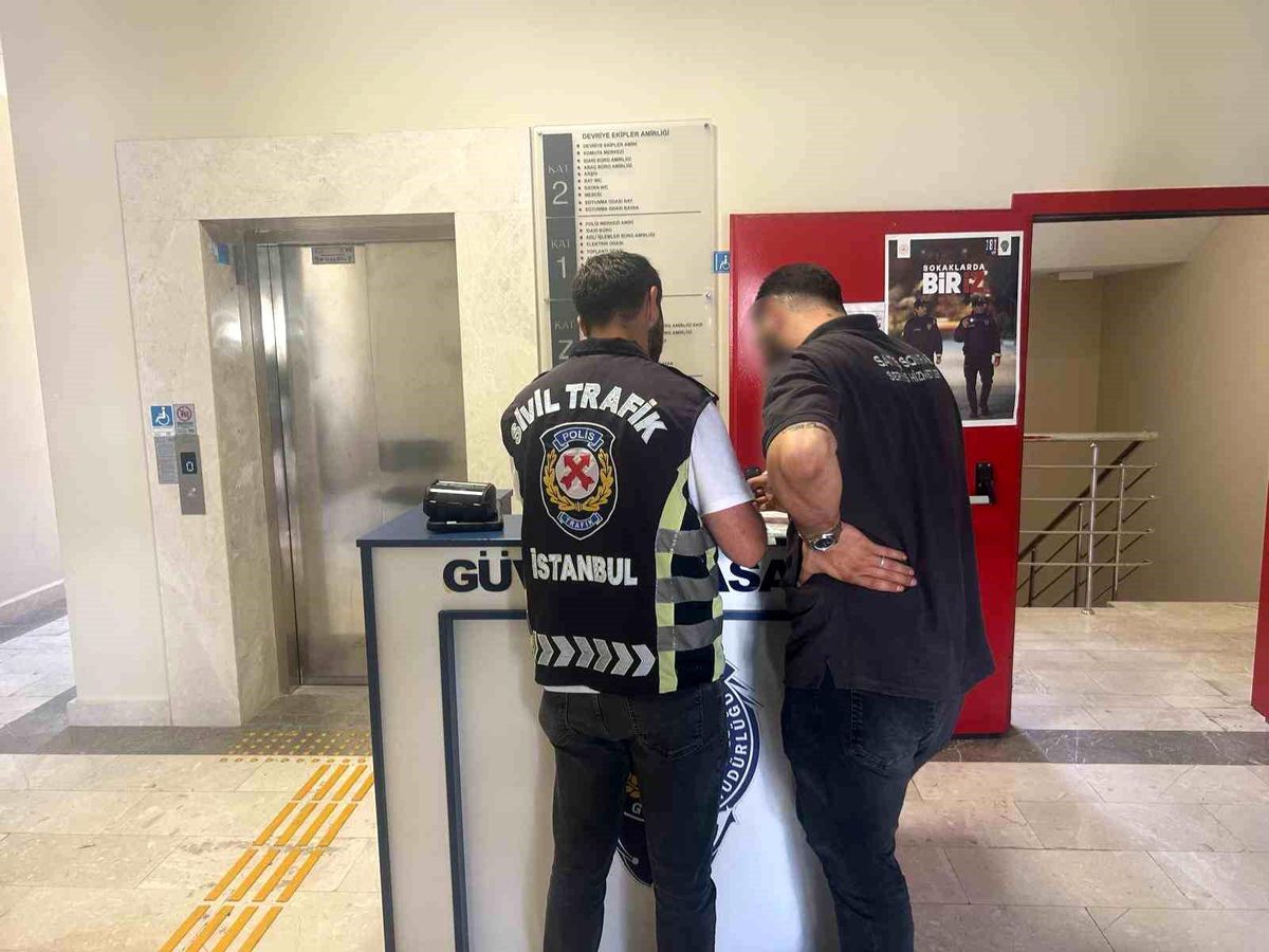 Ataşehir'de makas atan sürücüye "sanal devriye" den rekor ceza