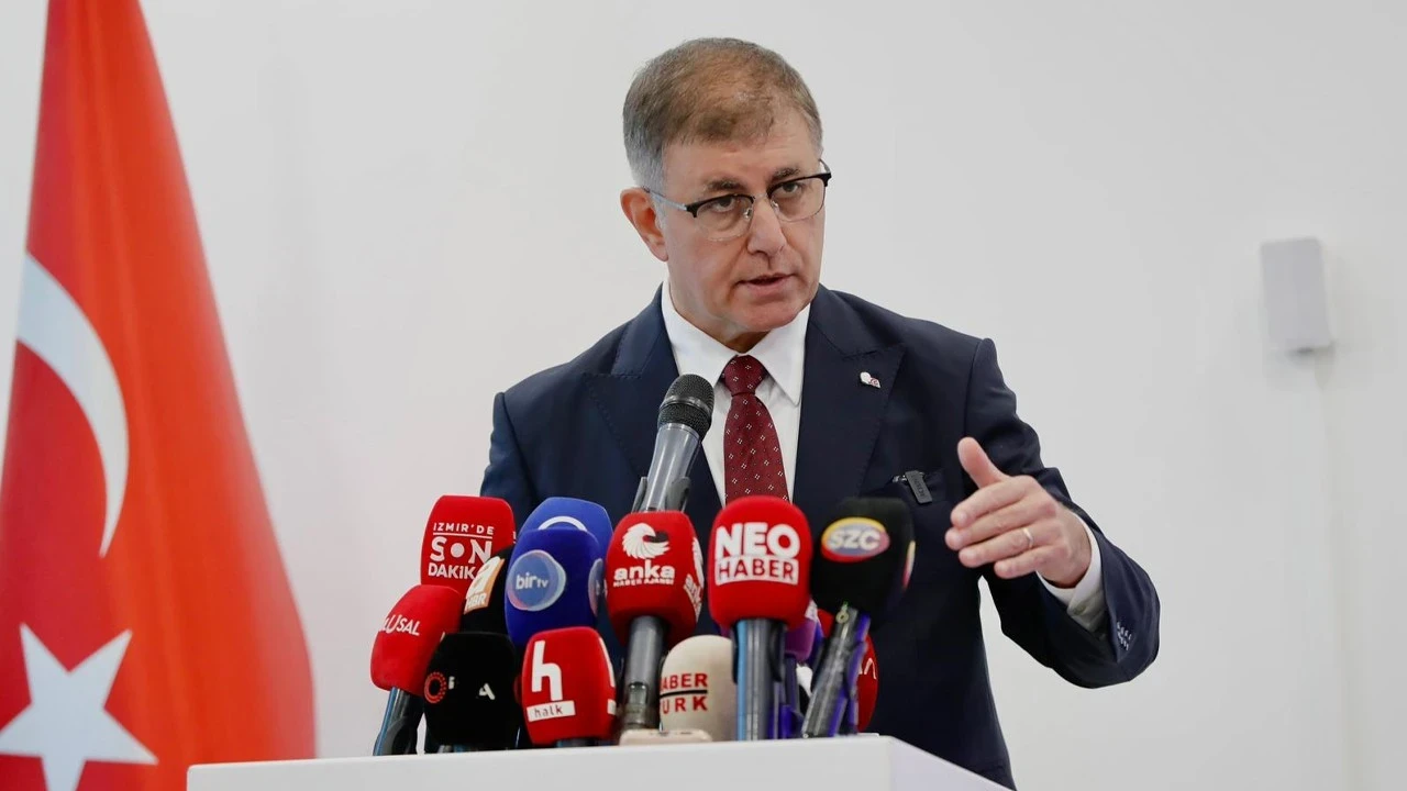SON DAKİKA | Cemil Tugay CHP'den istifa etti: Bundan sonra bağımsız devam edeceğim