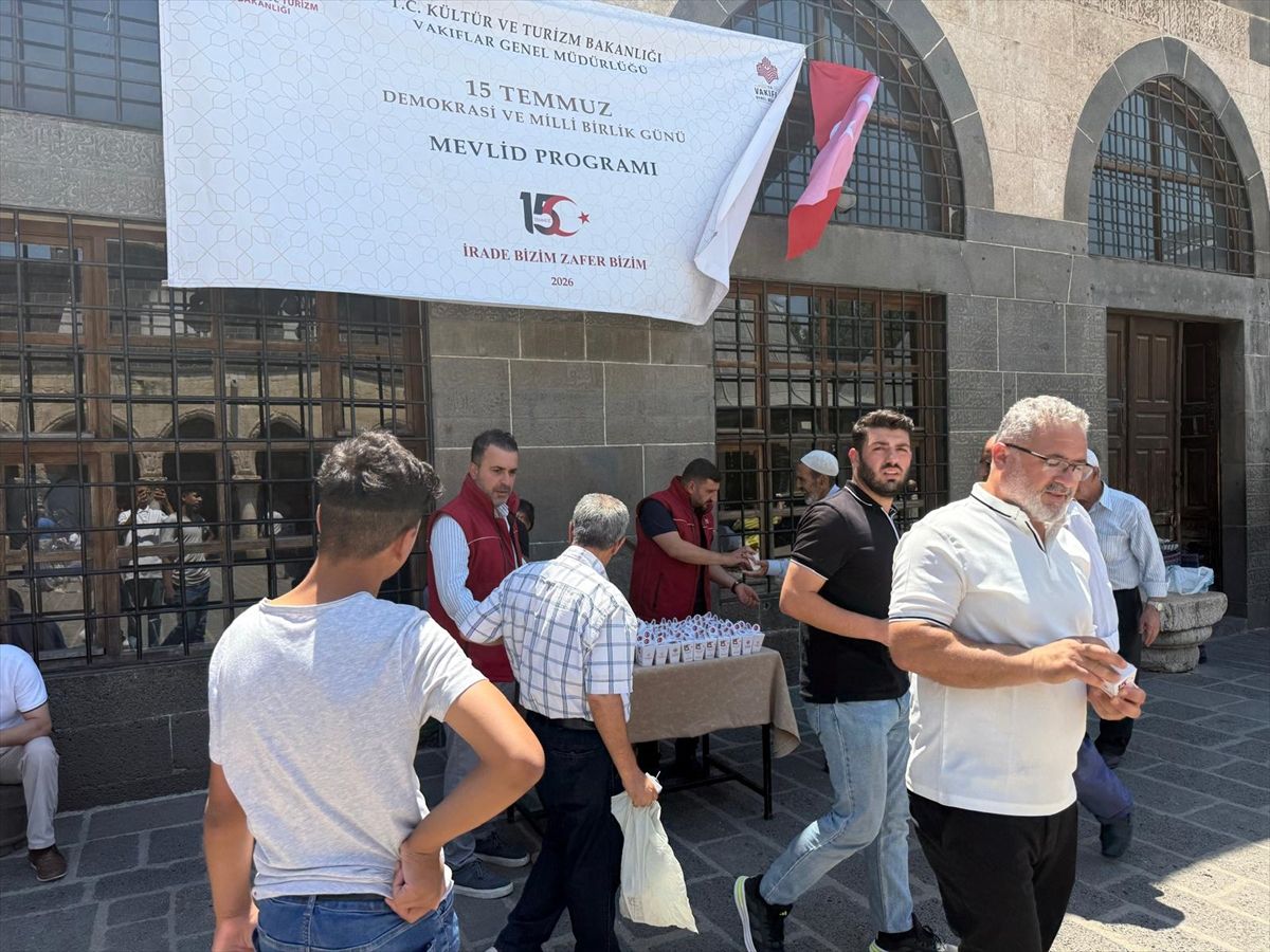 4 ilde 15 Temmuz şehitleri için mevlit okutuldu
