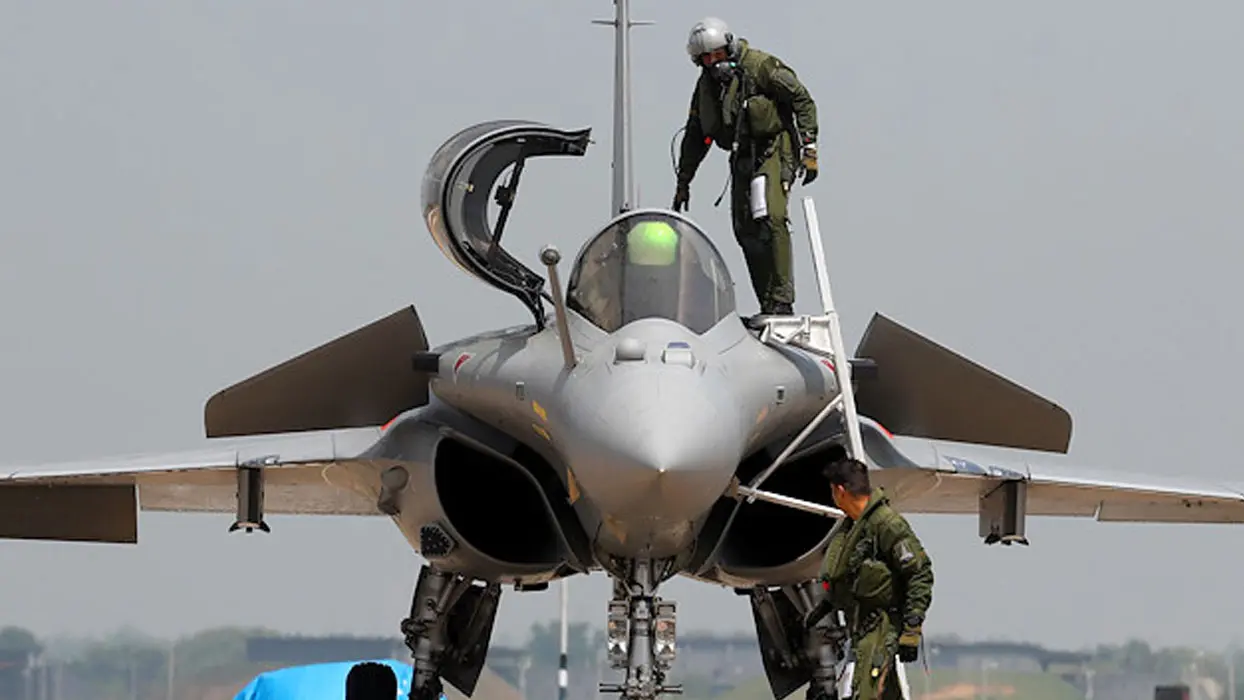 30 adetlik rekor pazarlık sonuç verdi! Su-30'lar gidiyor Rafale savaş uçakları geliyor