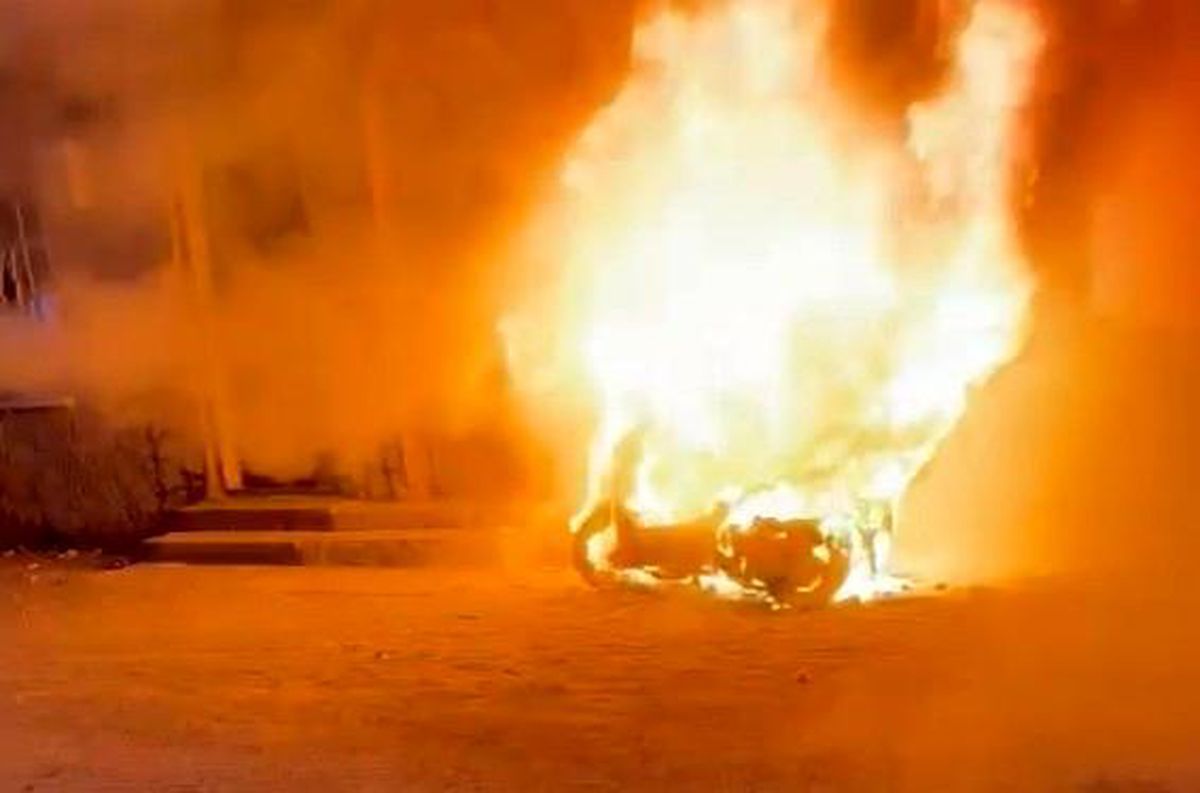Kulu'da peş peşe iki yangın: Önce otlar, sonra elektrikli motosiklet yandı