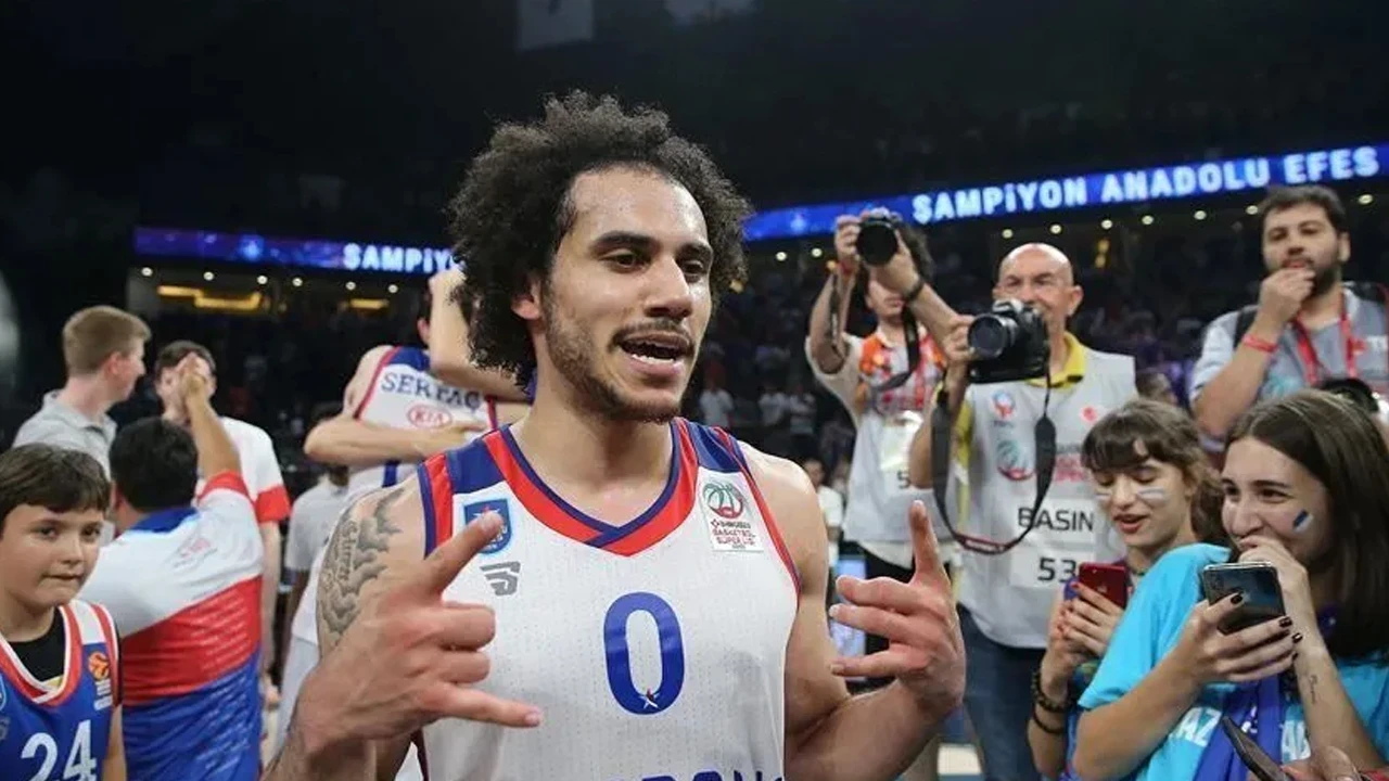 Shane Larkin ve Anadolu Efes'ten karşılıklı veda: Bir devrin sonu