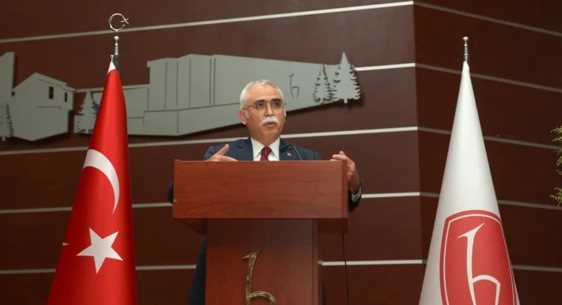 AYM Başkanı: 'Her Zaman Doğru Olanı Tercih Edin'