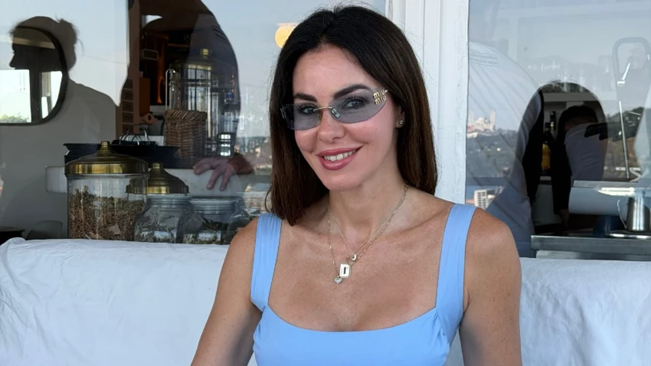 Defne Samyeli'den şaşırtan itiraf! Evliyken eski aşkını aramış