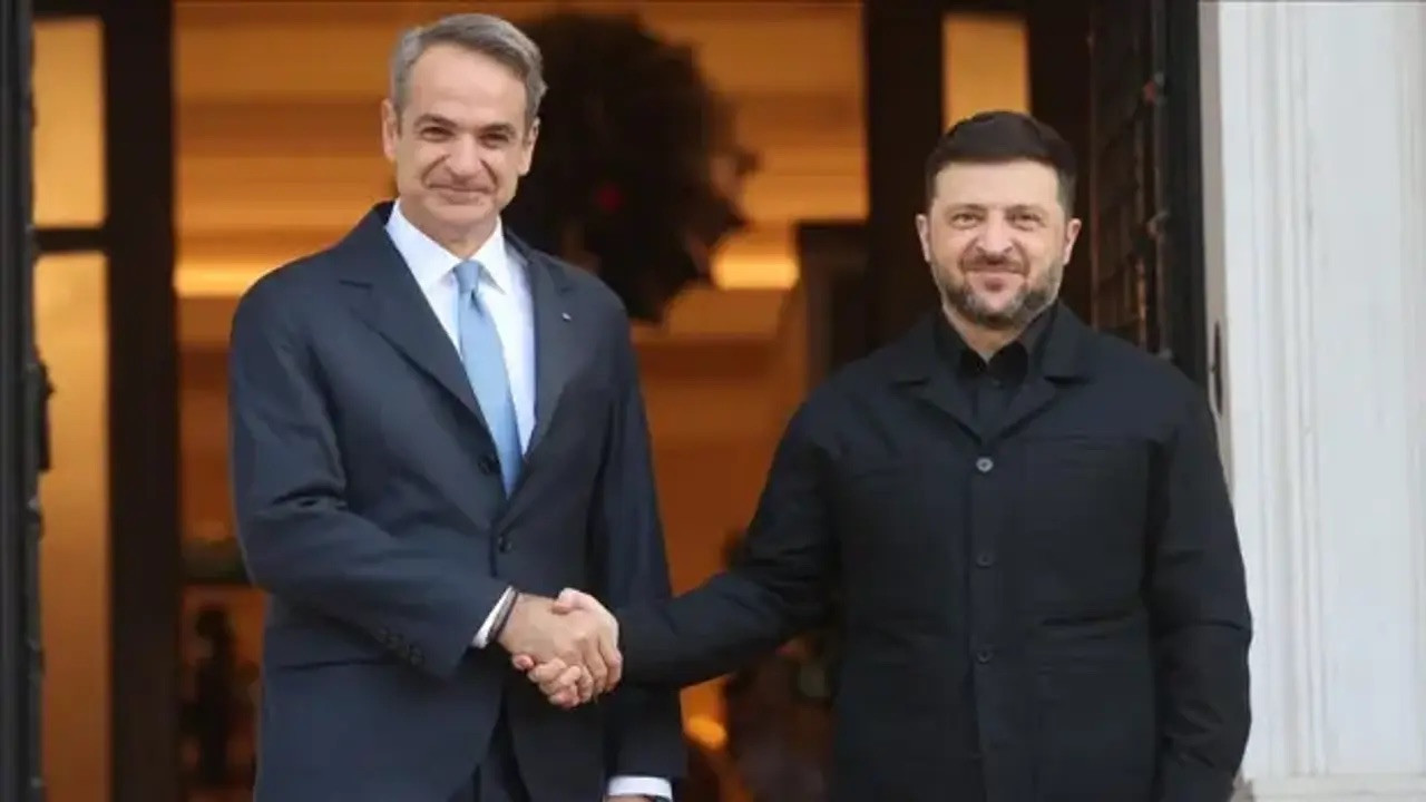 Miçotakis ve Zelenskiy Brüksel'de bir araya geldi