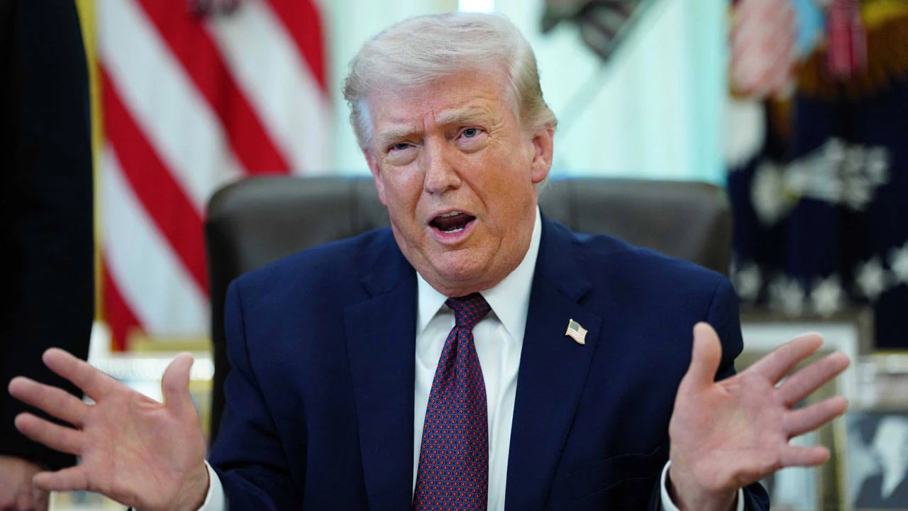 Trump, İran'ı tehdit etti: Hark Adası'nı ele geçireceğiz