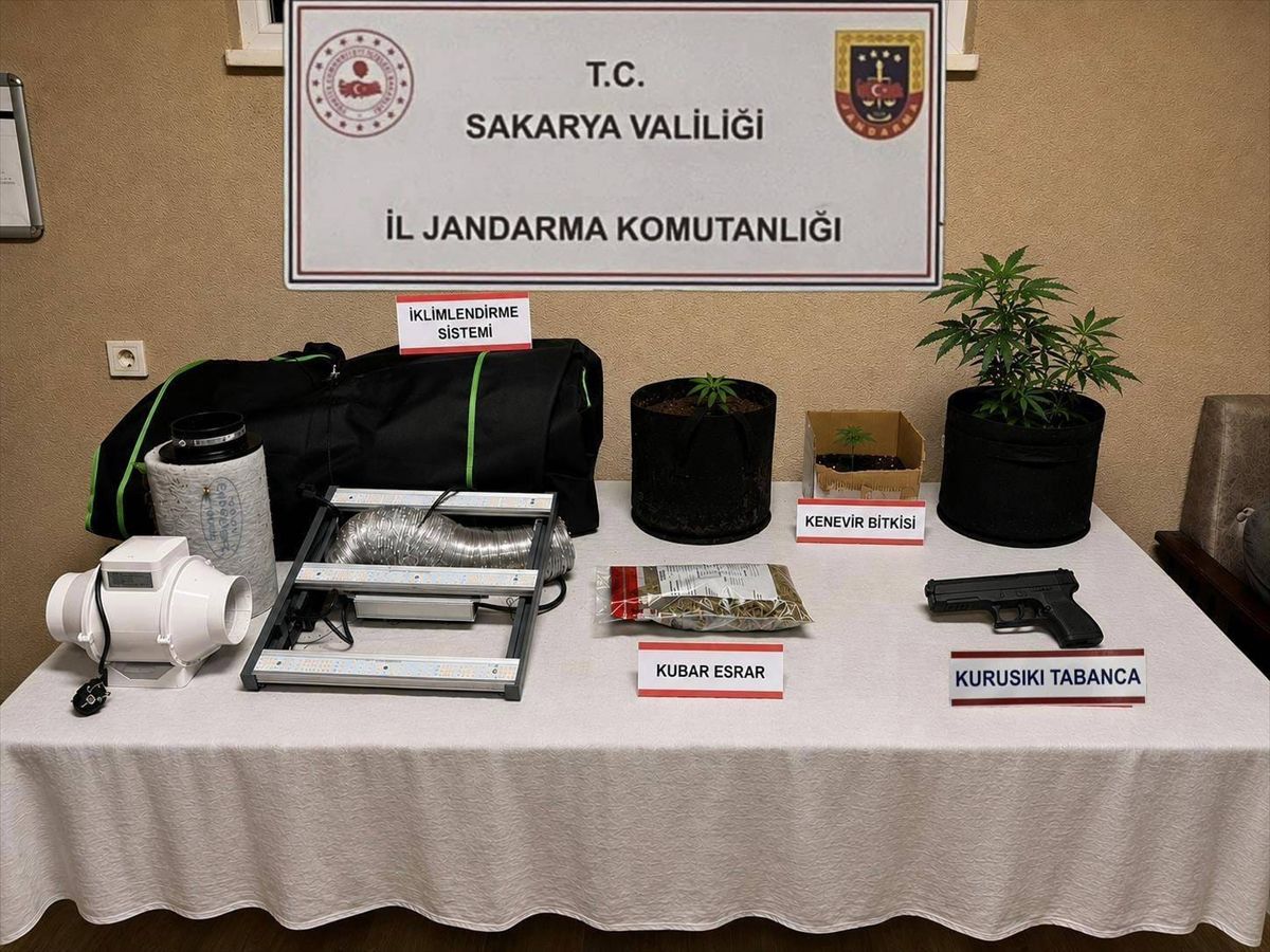 Sakarya'da Uyuşturucu Operasyonu: 5 Gözaltı, 2 Tutuklama