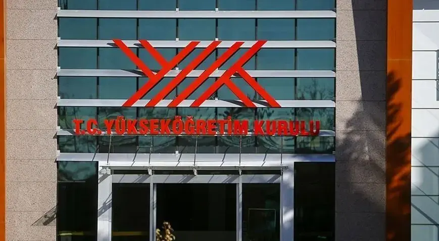 Üniversitelerde reform rüzgarı! 4 yıl yerine 3 yıl modeli gündemde, profesörlükte 'süre değil katkı' ihtiyacı