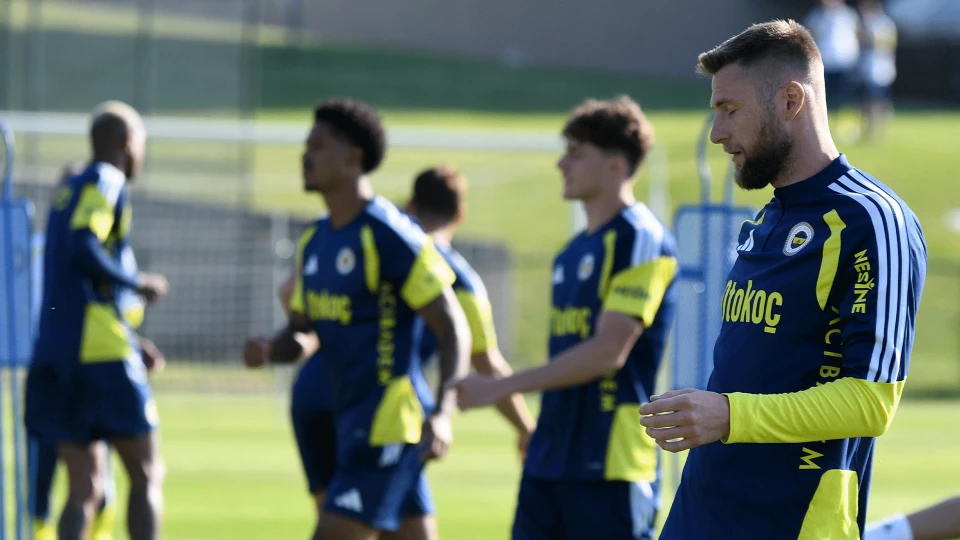 Fenerbahçe, Avusturya kampındaki ilk antrenmanını yaptı