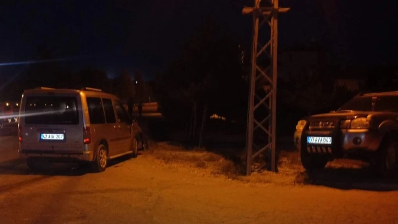 Konya'da korkunç kaza! İki kamyonet çarpıştı: Yaralılar var