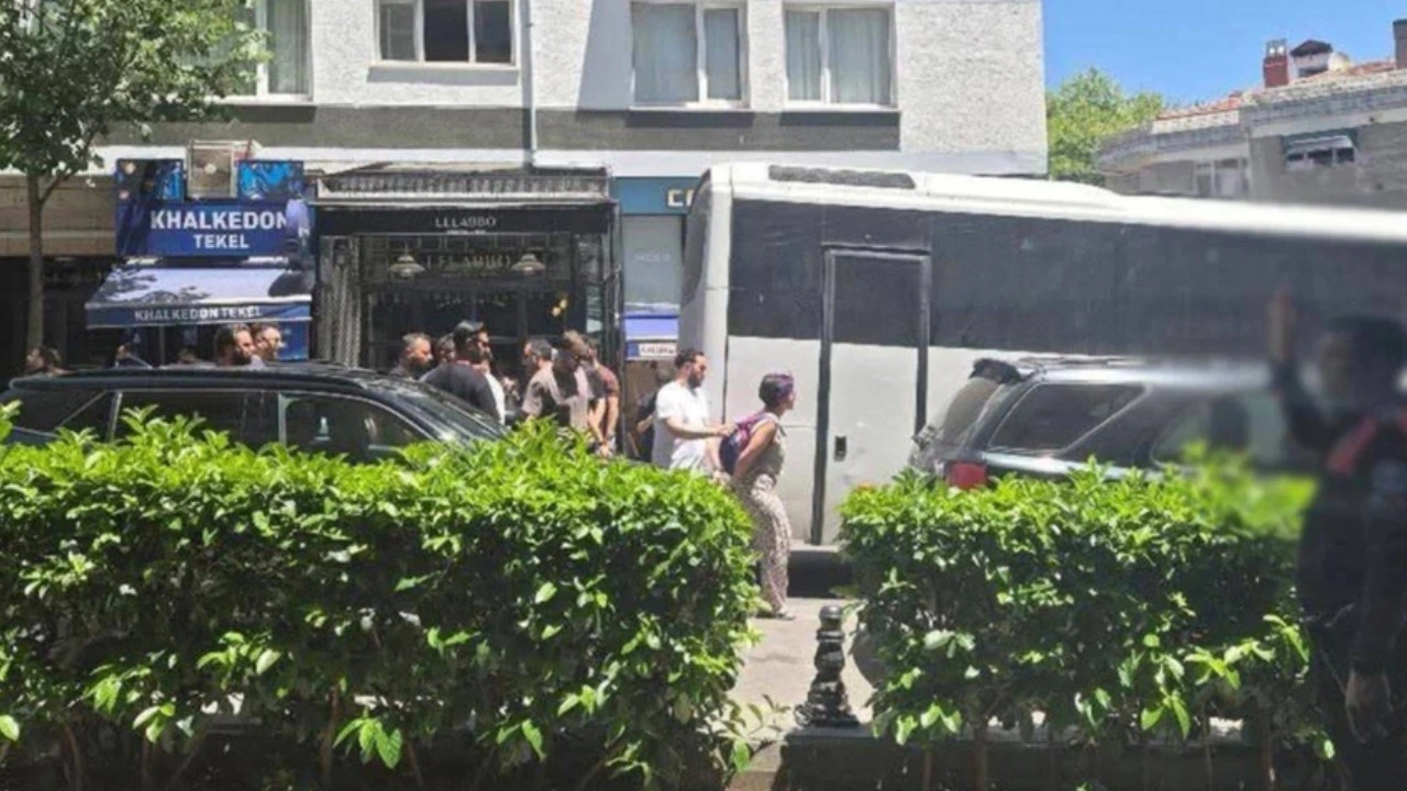 İstanbul'daki Onur Yürüyüşü'ne polis müdahalesi: 40 kişi gözaltında