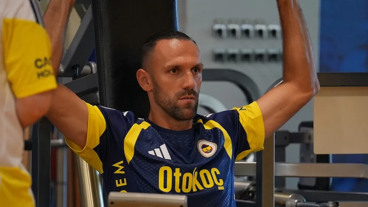 Fenerbahçe'de yeni sezon öncesi sakatlık şoku: Vedat Muriqi'de kısmi yırtık tespit edildi