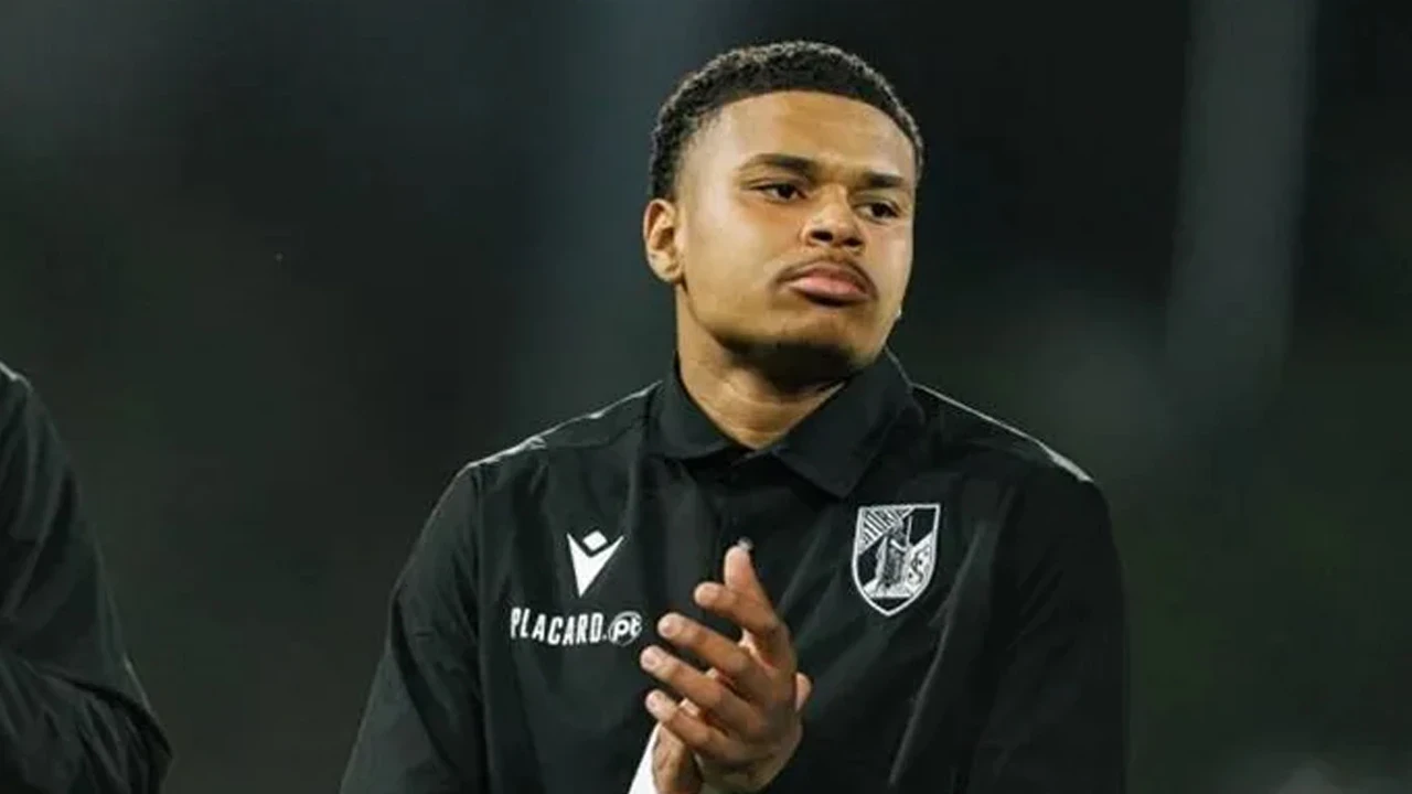 Trabzonspor’un yeni transferi Noah Saviolo, İstanbul’da