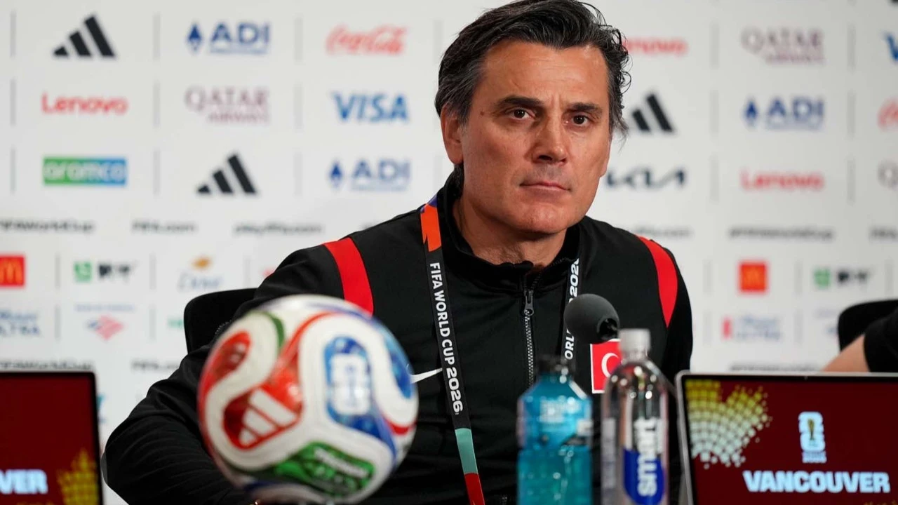 Montella, Paraguay’a karşı galibiyetin şifresini verdi: “Modern futbol bunu gerektiriyor”