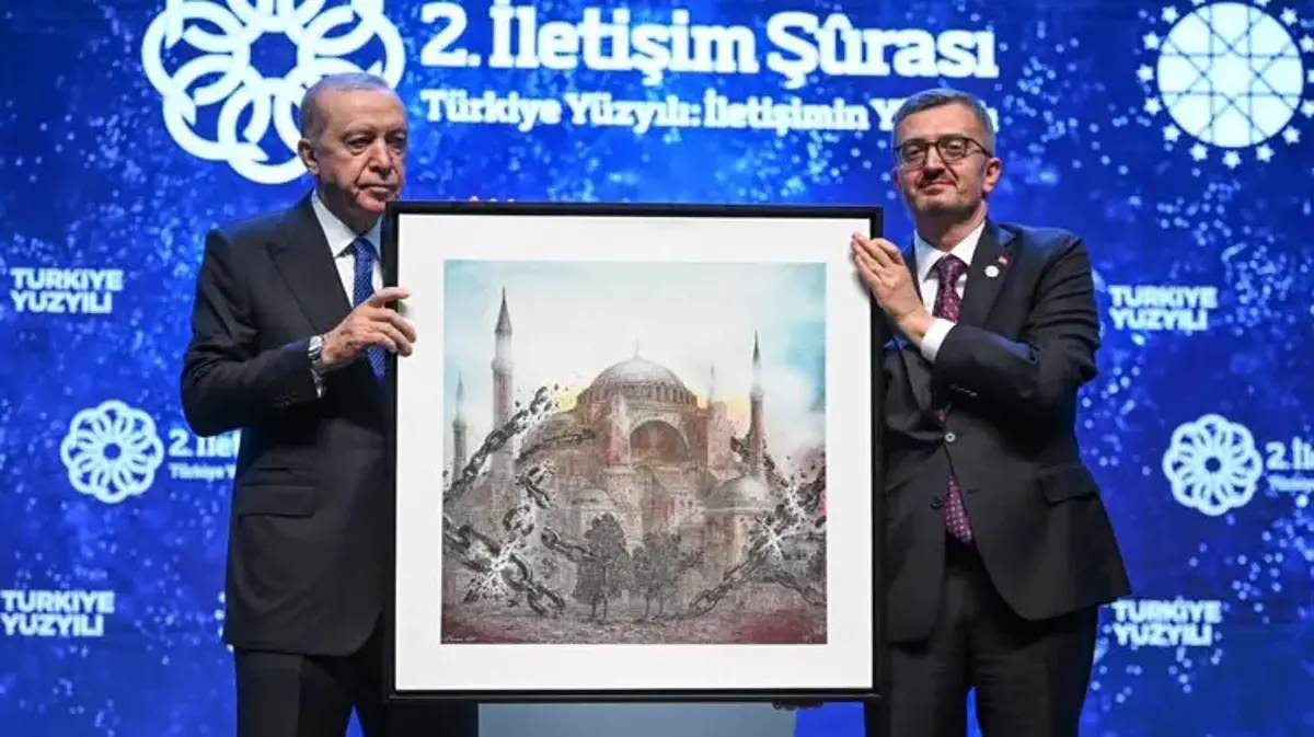 Cumhurbaşkanı Erdoğan'a anlamlı hediye