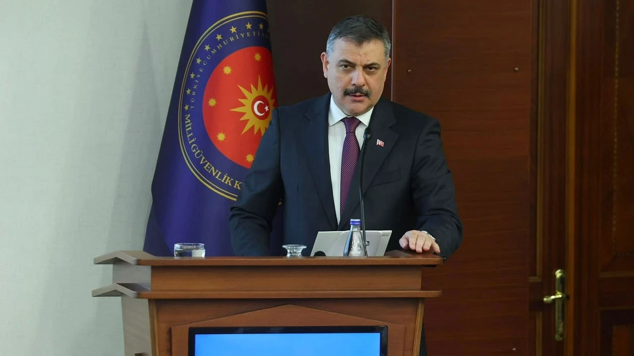 Polislere çifte müjde! Bakan Çiftçi duyurdu: Düzenleme gelecek