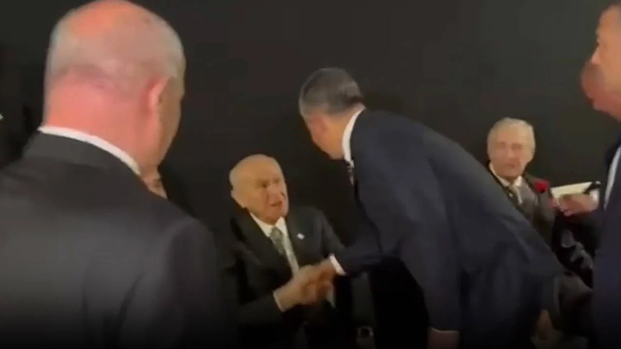 Koç Holding'in 100. yılı kutlaması: Özel ile Bahçeli, mutlak butlan sonrası ilk kez yan yana