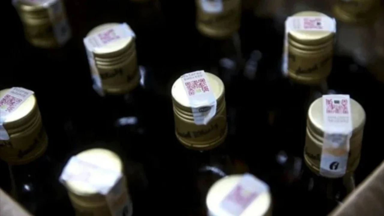 Alkollü içki firmalarına yeni kısıtlamalar: Tabelalardan kalkıyor