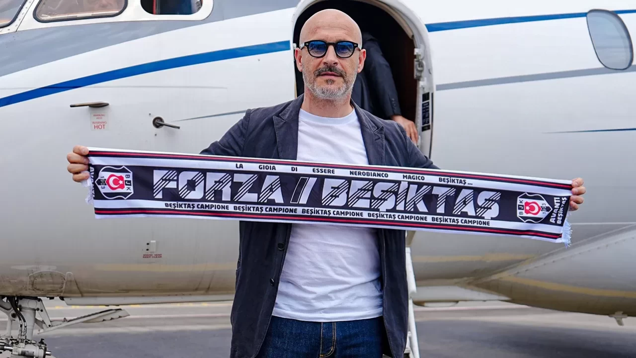 Beşiktaş'ın yeni teknik direktörü İstanbul'da! Vincenzo Italiano ilk kez konuştu