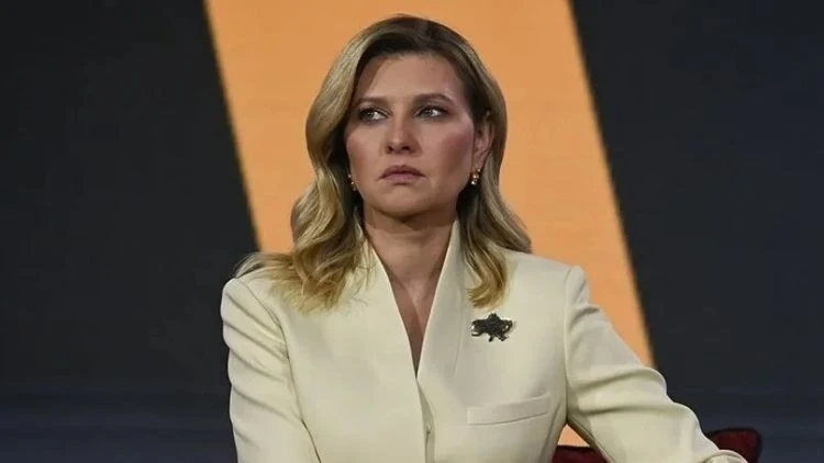 Bakan Göktaş ile Ukrayna Devlet Başkanı Zelenskiy'nin eşi, savaş mağduru çocukları ziyaret etti