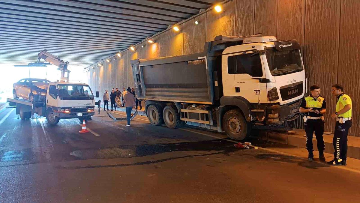 Batman'da alt geçitte kaza: 1 yaralı