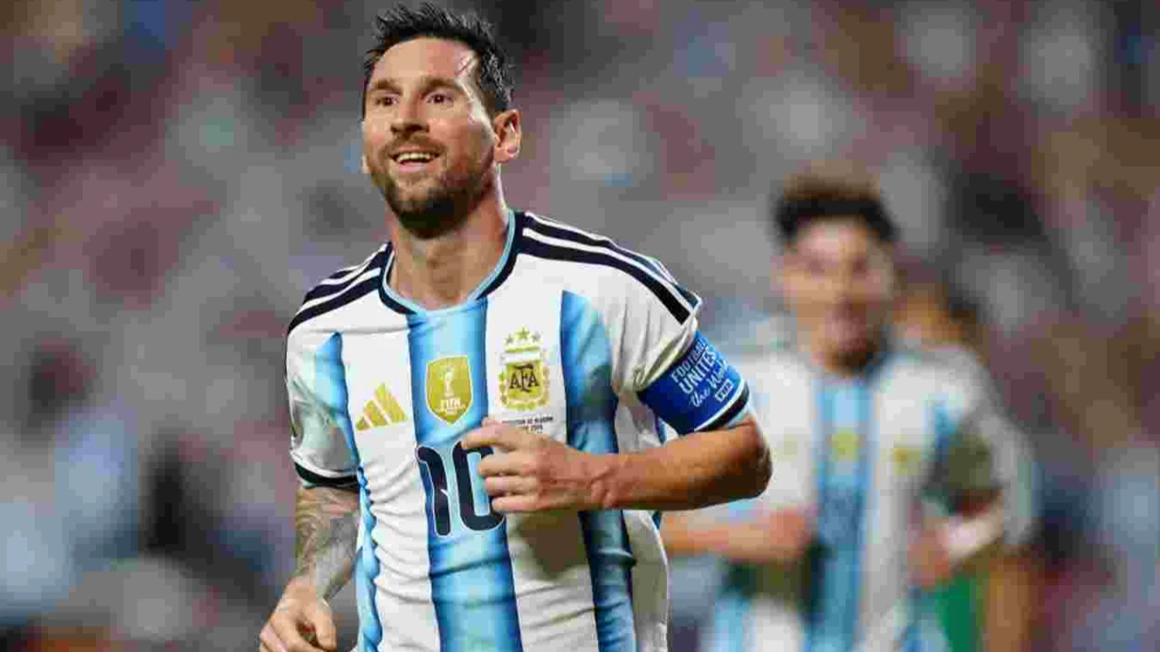 Yaşayan efsane Lionel Messi maça damga vurdu! Arjantin Cezayir'i 3 golle devirdi: Bu adam resmen uzaylı!