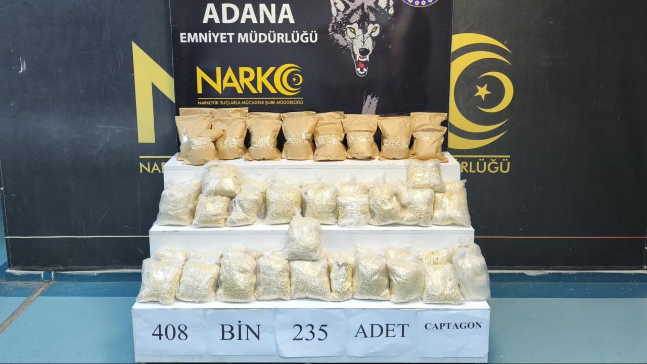 Adana'da tırda 408 bin 235 uyuşturucu hap ele geçirildi