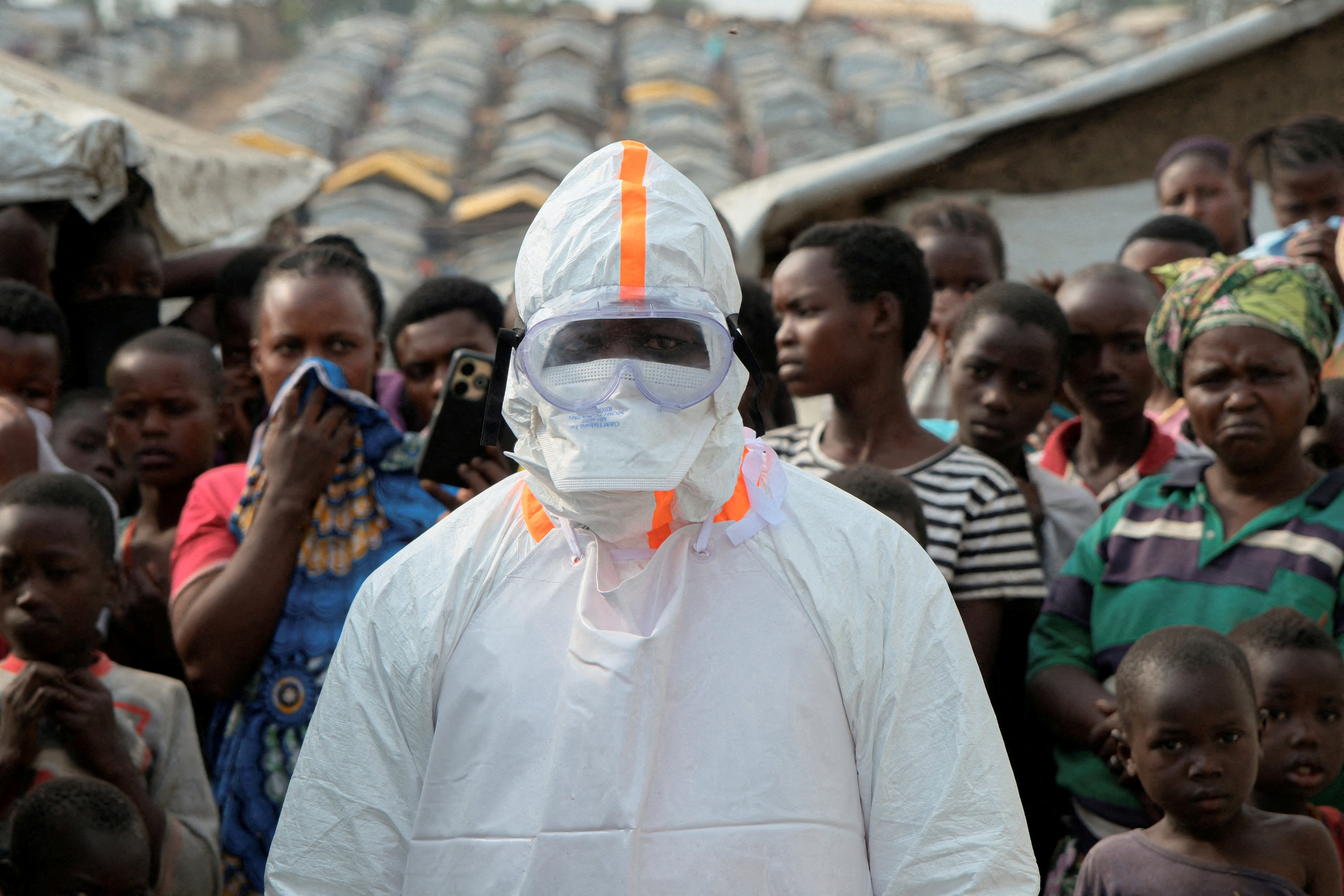 Fransa'da ebola alarmı. 5 kişi karantinaya alındı