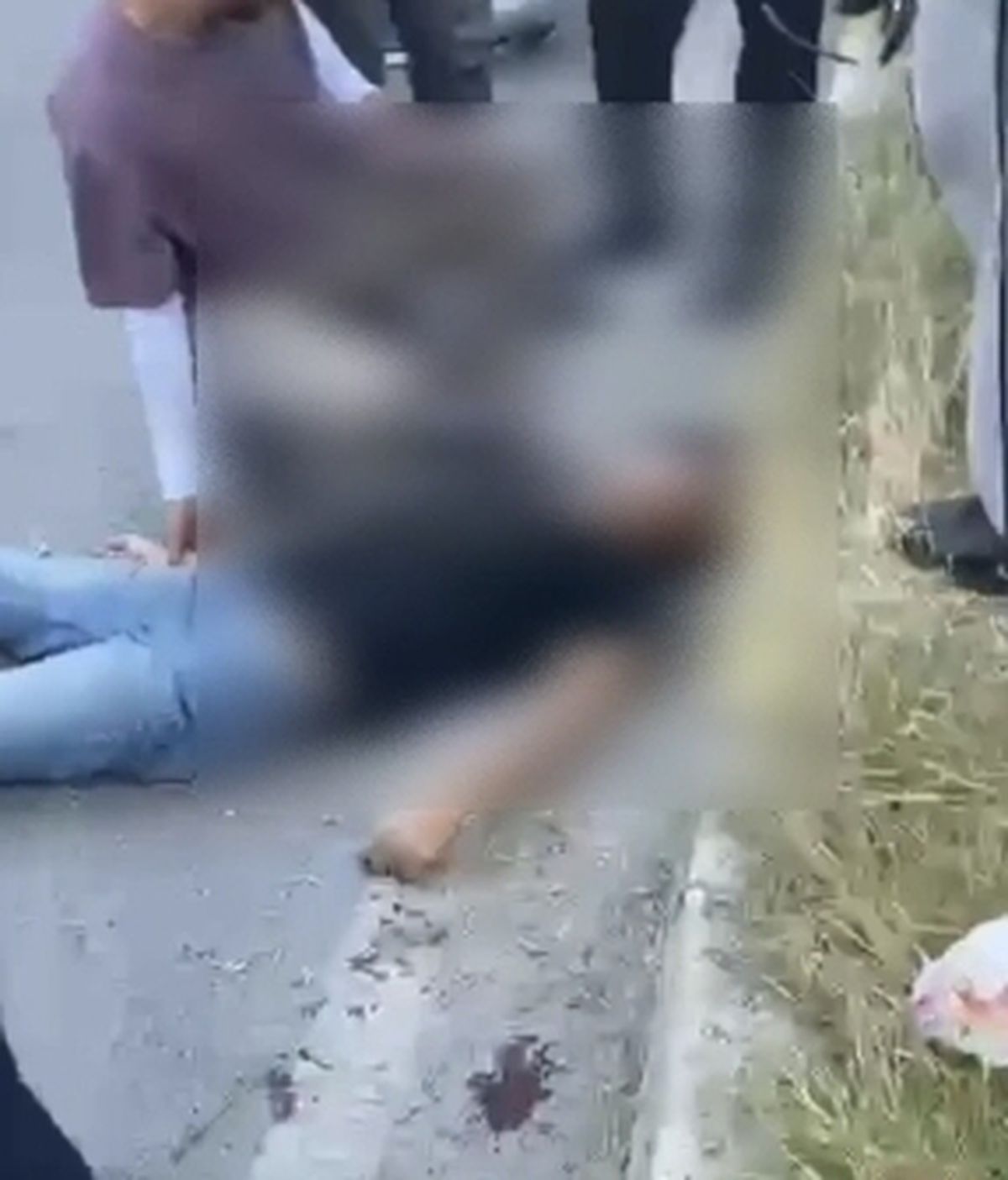Avcılar'da motosikletle gezmeye çıkan 4 arkadaş kaza yaptı: 1 ölü 3 yaralı