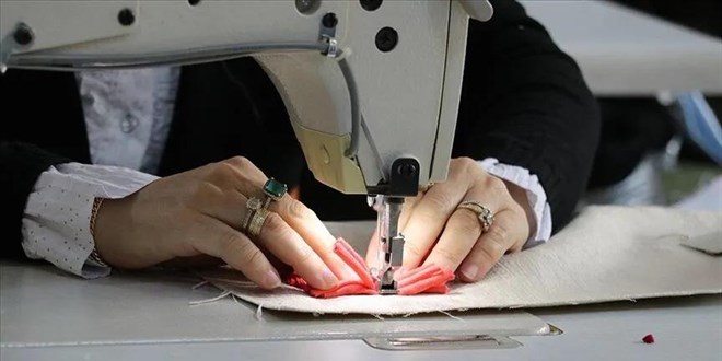 Eski kıyafetler çöpe değil, ihtiyaç sahiplerine