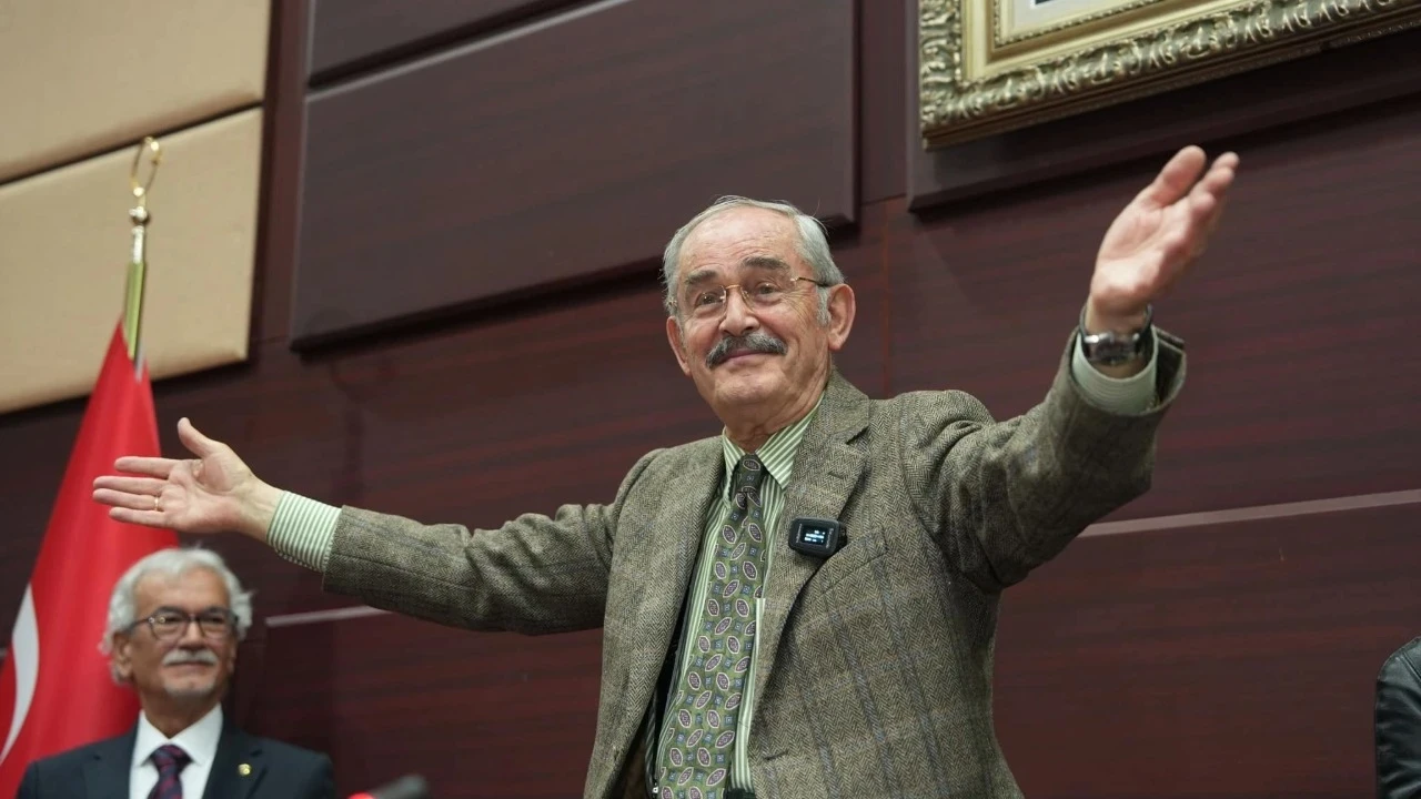 Yılmaz Büyükerşen: İstifa ettim