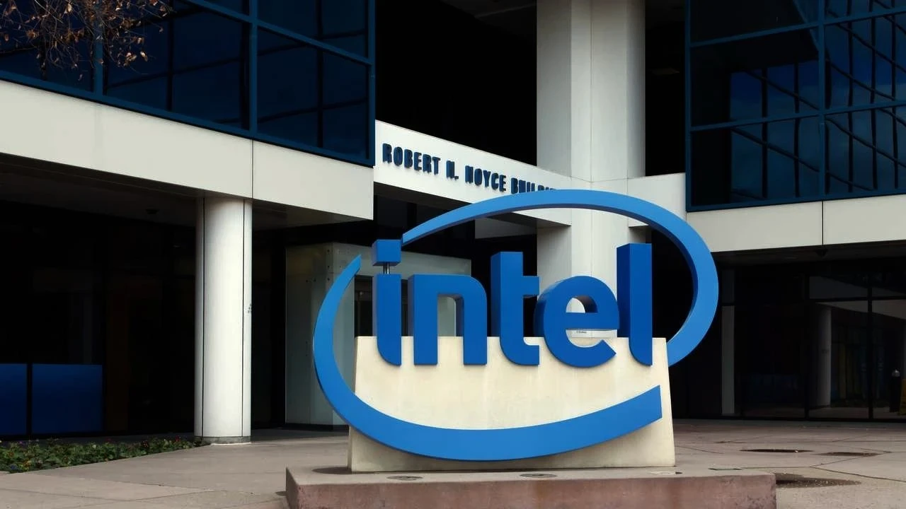 Intel, ikinci çeyrekte gelirini yüzde 25 artırdı