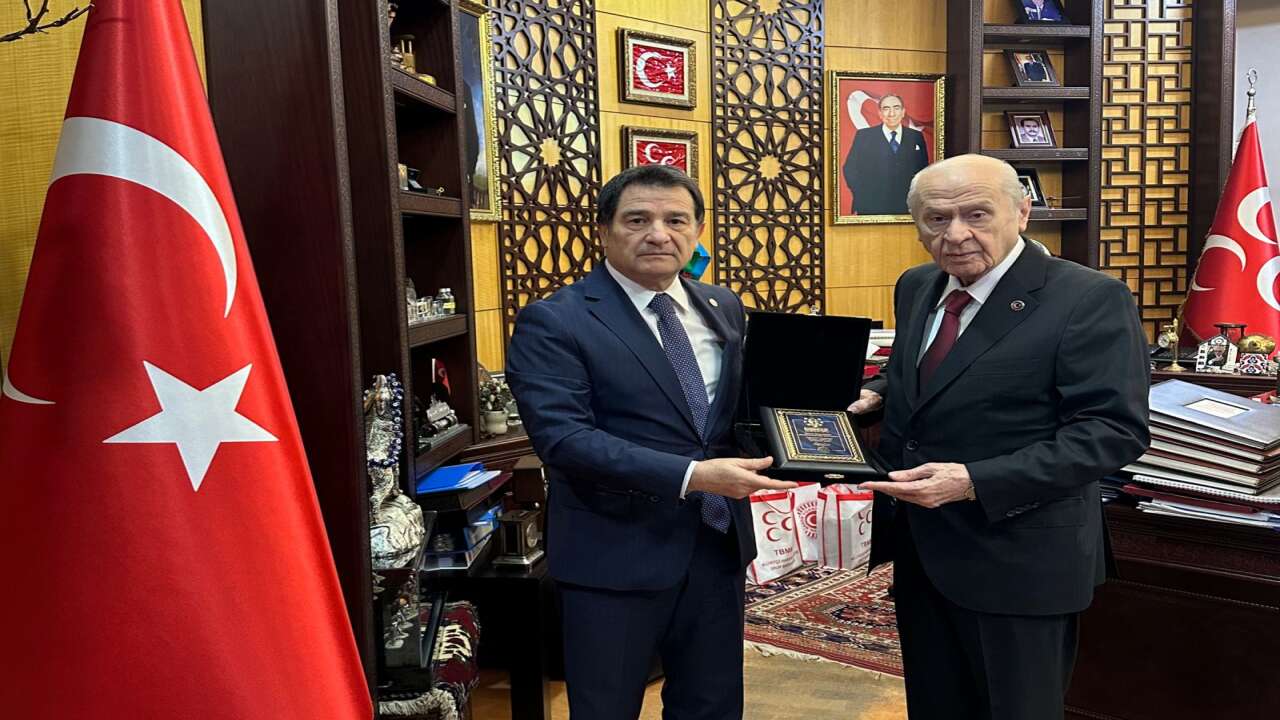 Türk Akademisinden MHP Lideri Devlet Bahçeli’ye teşekkür plaketi