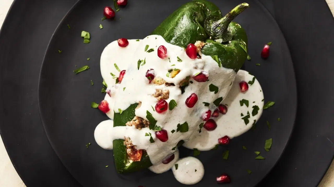 Geleneksel Meksika usülü lezzet: Chiles en Nogada