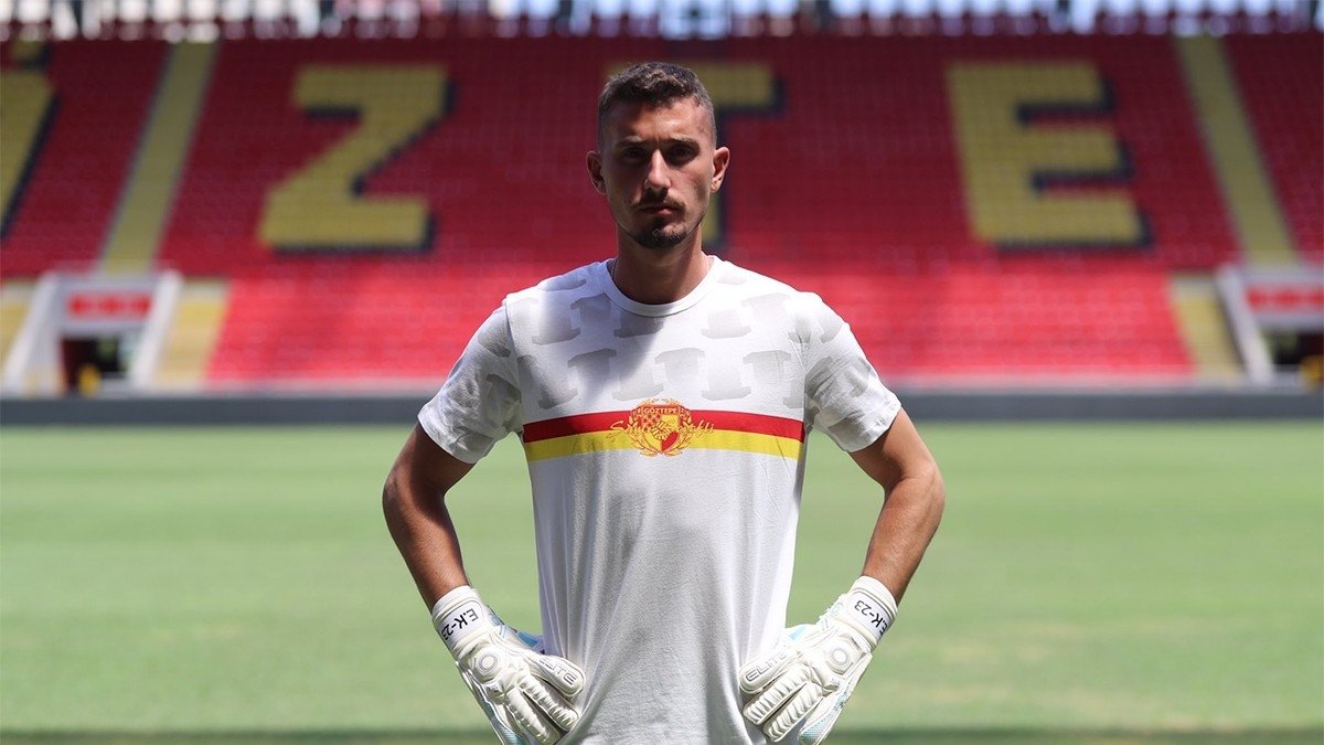 Göztepe'de Ekrem Kılıçarslan ve Krastev ile yollar ayrıldı