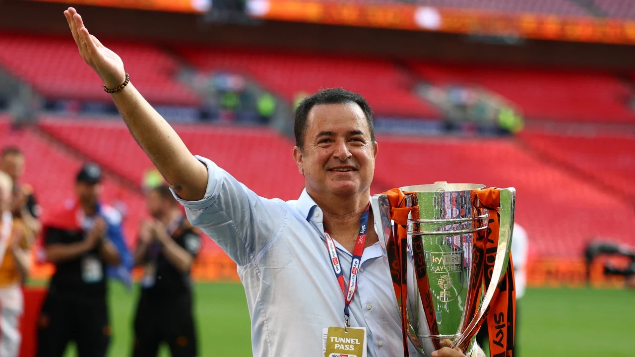 Acun Ilıcalı doğruladı: Hull City'ye puan silme cezası gelebilir!