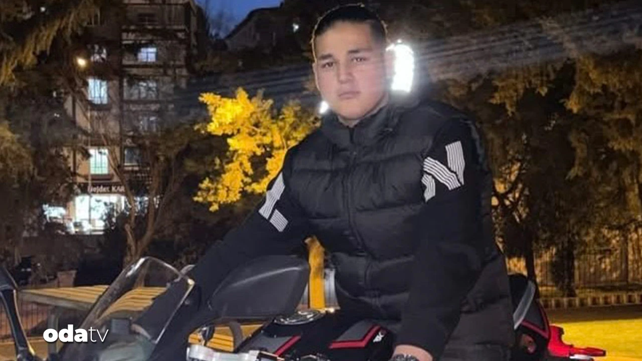 Karne günü bıçaklanan liseli Çağlar yaşamını yitirdi