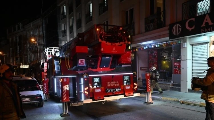 Esenyurt'ta bir otelde yangın çıktı