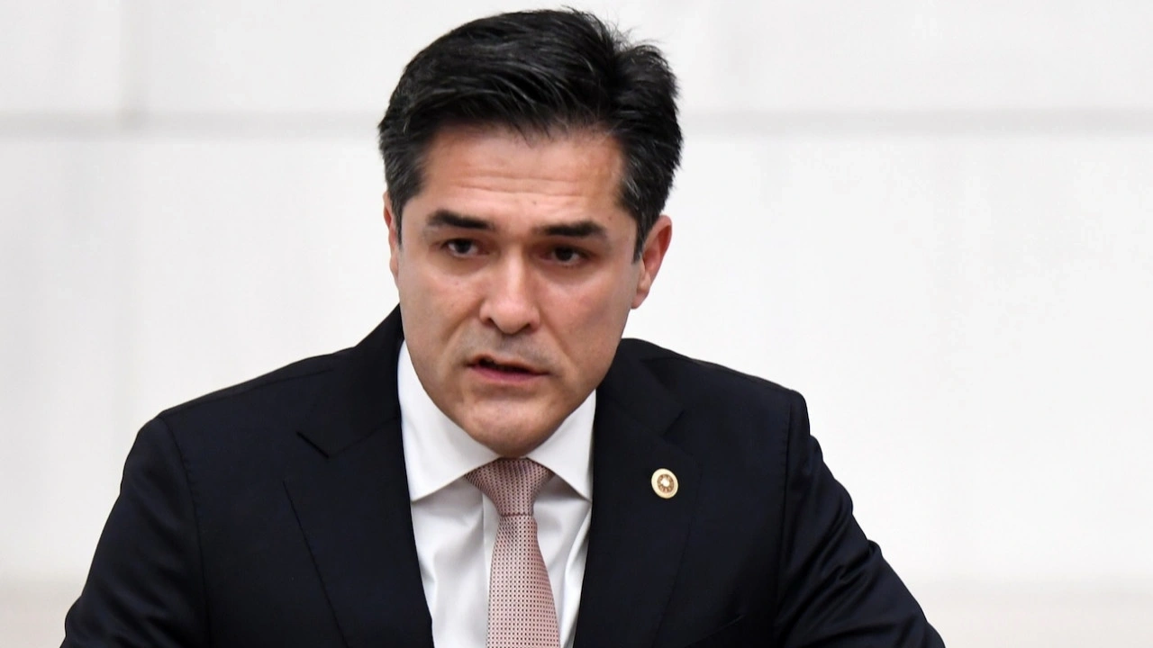 Kavuncu'dan Mehmet Uçum'a tepki: Türkiye bu kafayla yönetilemez