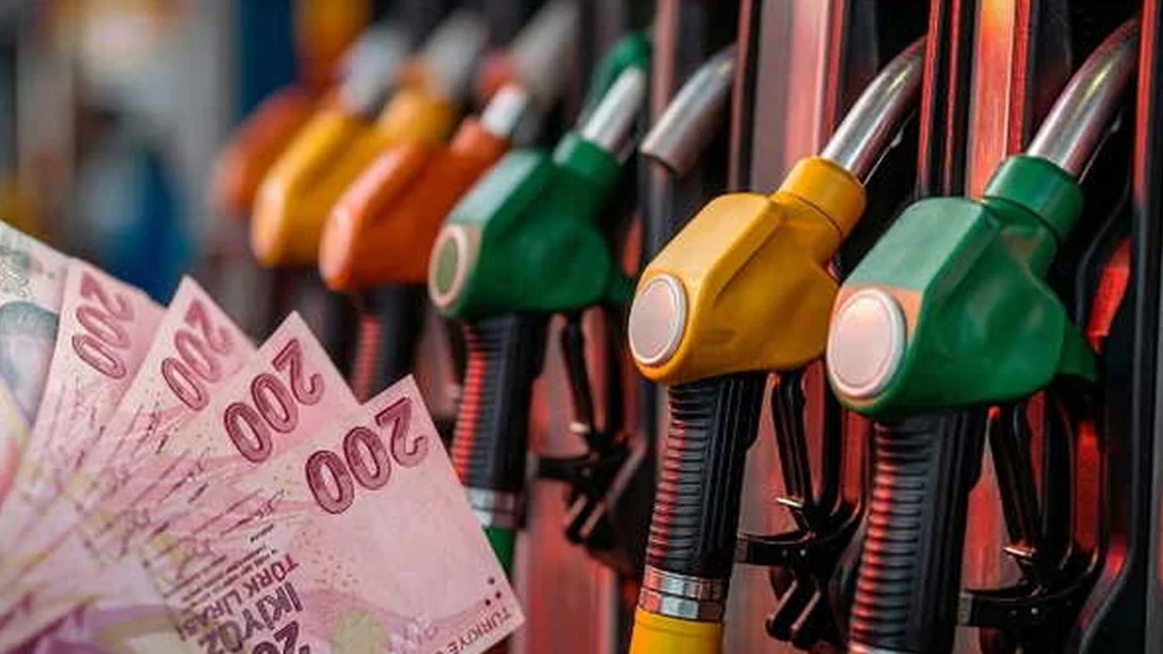 Akaryakıta bir zam daha geliyor! Fiyatlar 67 lirayı aşacak
