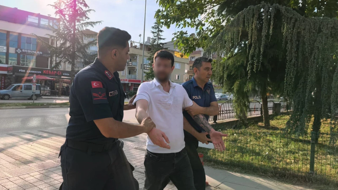 Polisten kaçtı, yakalanınca söylediği söz şaşırttı: 'Sen dur dedin durdum ağabey'