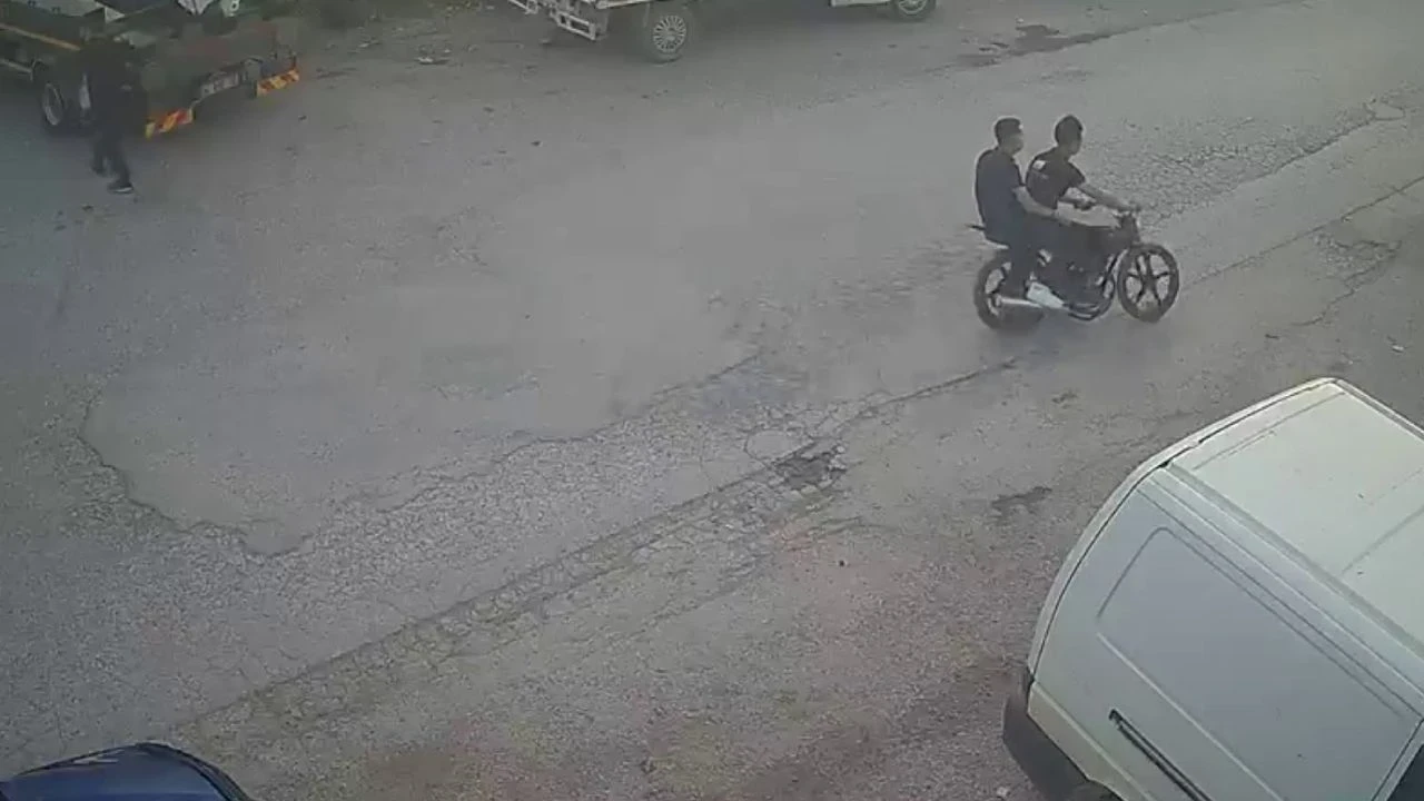 'Dur' ihtarına uymayan 16 yaşındaki sürücü kazada yaralandı