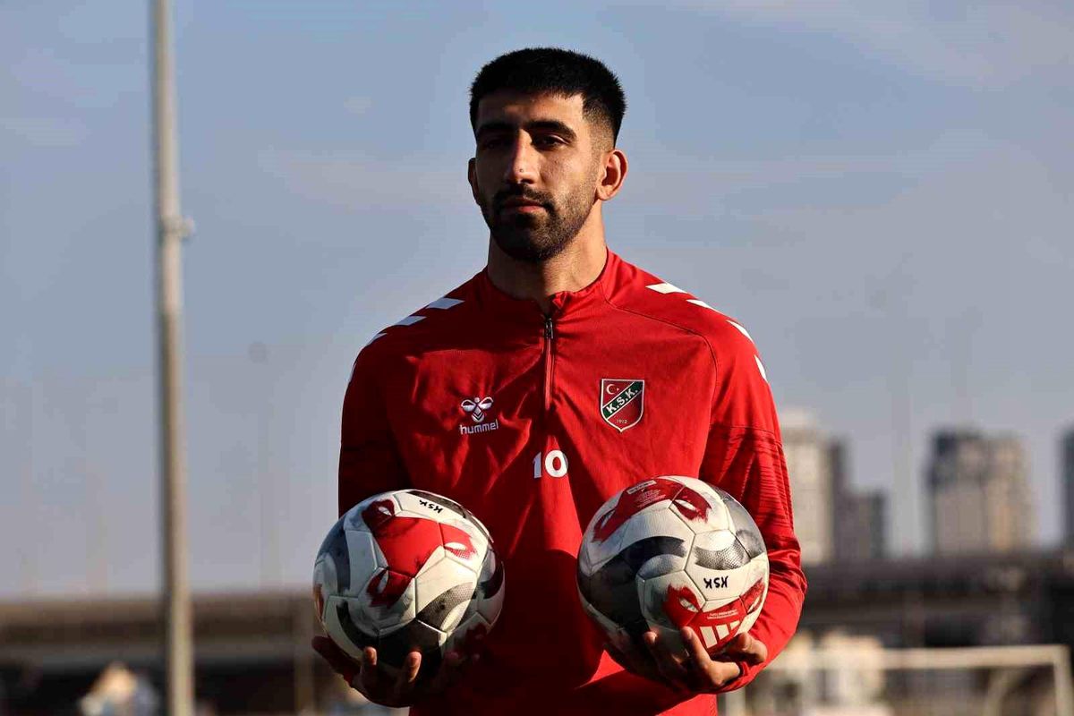 Karşıyaka, Erhan Öztürk ile yeniden anlaştı