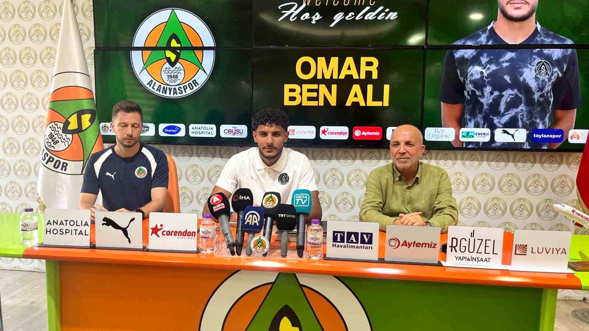 Corendon Alanyaspor, Tunuslu santrfor Omar Ben Ali'yi renklerine bağladı