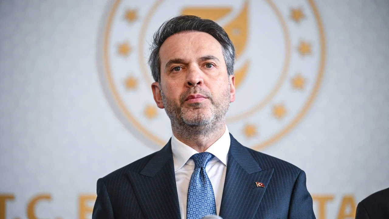 Türkiye ile KKTC arasında doğalgaz hattı için imzalar atıldı