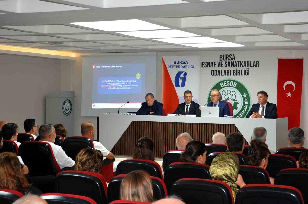 Bursa'da esnaflar vergi borçlarında düşük faizli ödeme ve taksitle ilgili bilgilendirildi