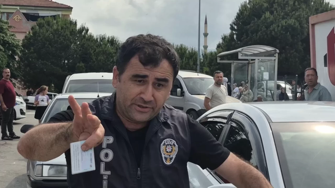 LGS’de nefes kesen kimlik telaşı: Kapılar kapanmadan saniyeler kala yetişti!